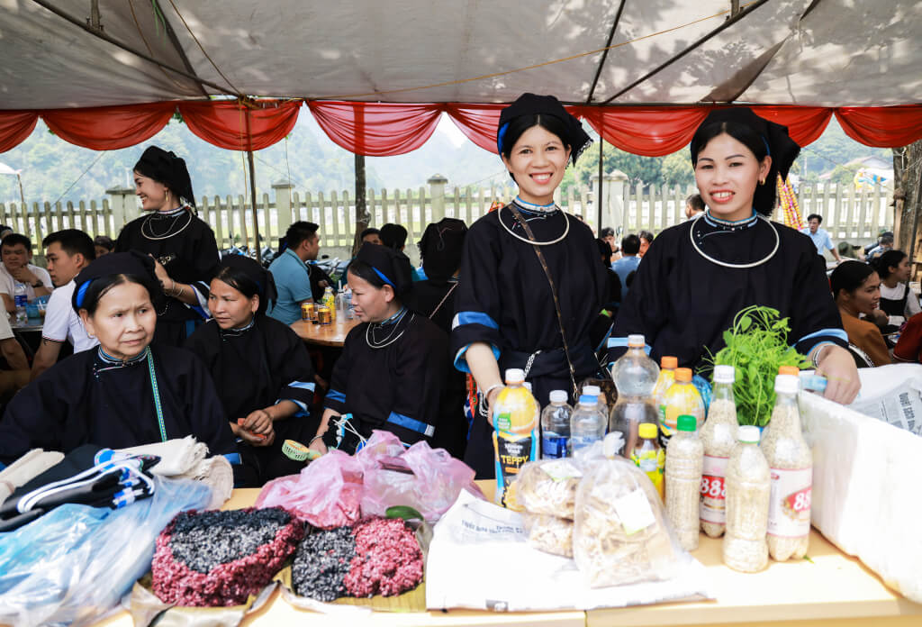 Lễ hội Thanh Minh – Phúc Sen