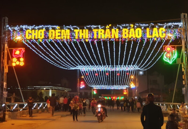 Chợ Bảo Lạc