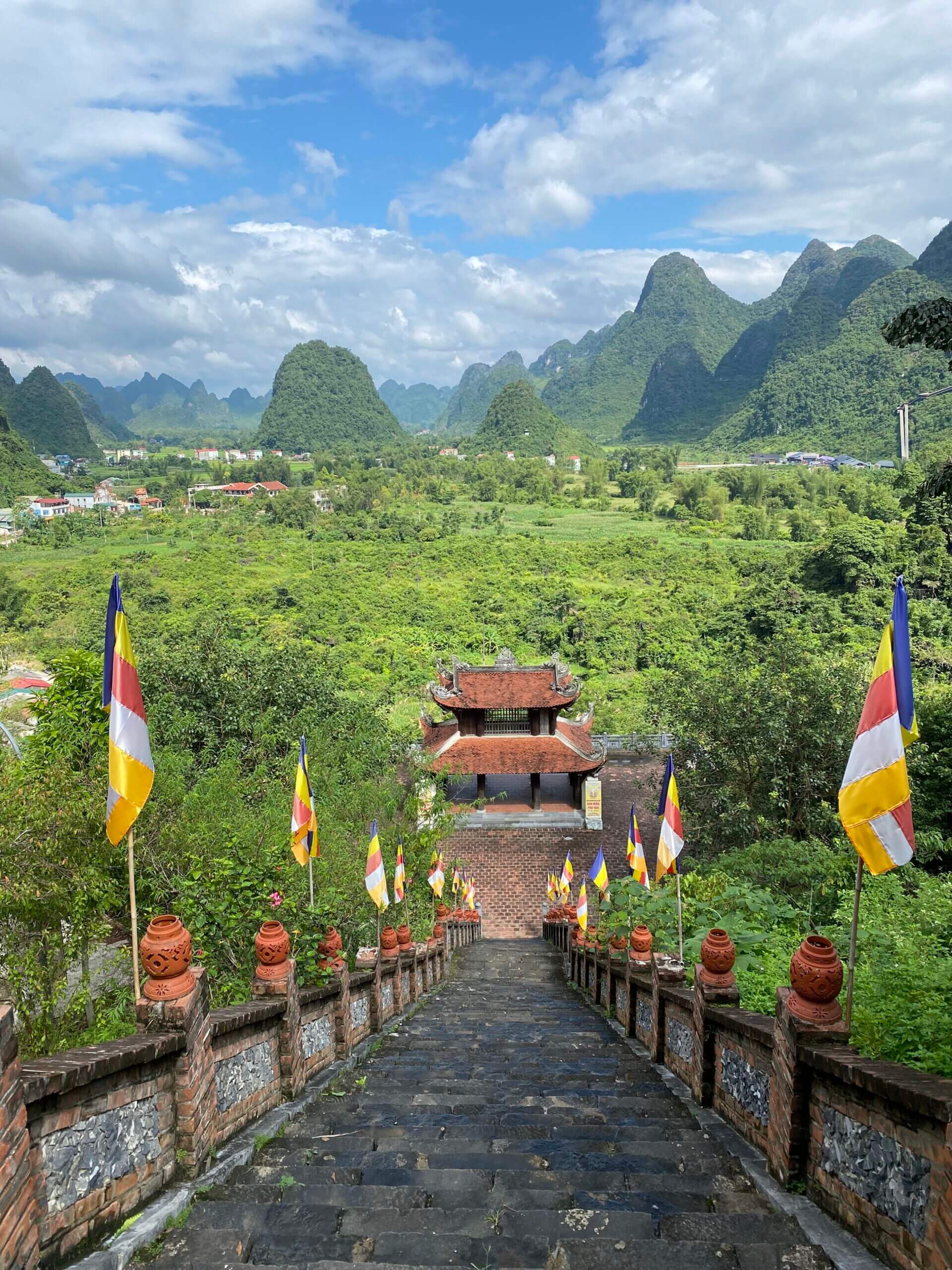 Chùa Phật Tích Trúc Lâm Bản Giốc