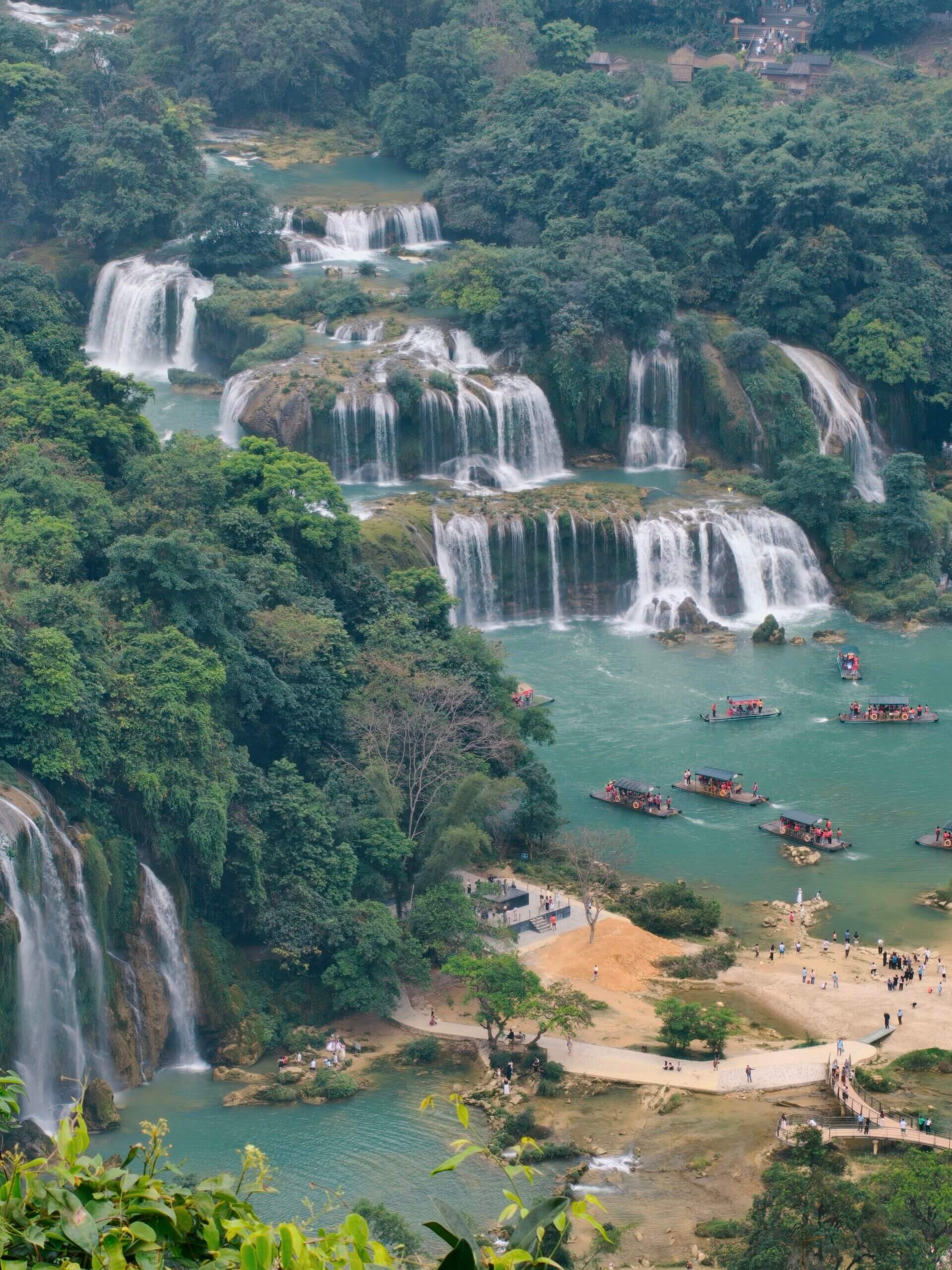 Chùa Phật Tích Trúc Lâm Bản Giốc