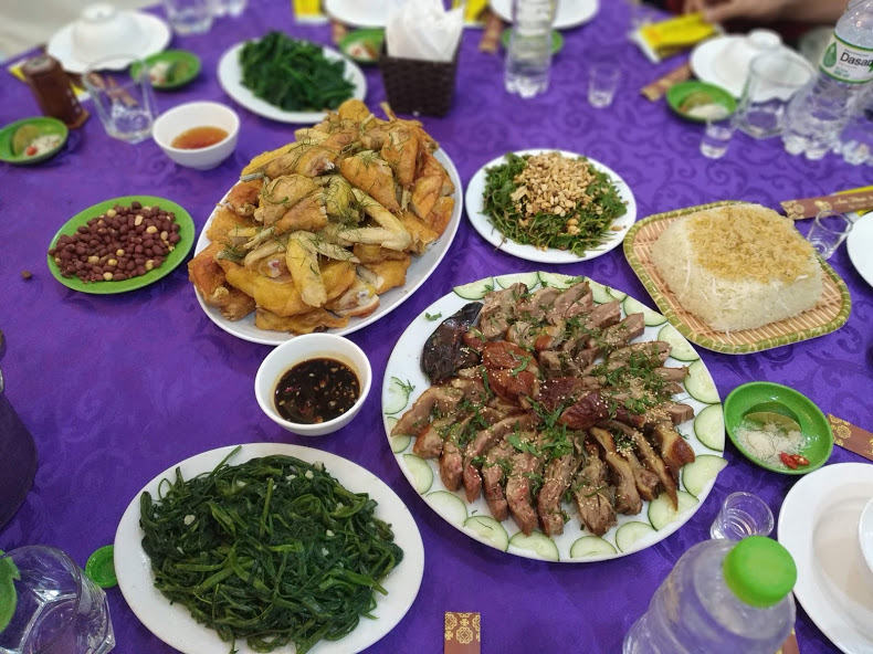 Cốm Homestay Bản Giốc