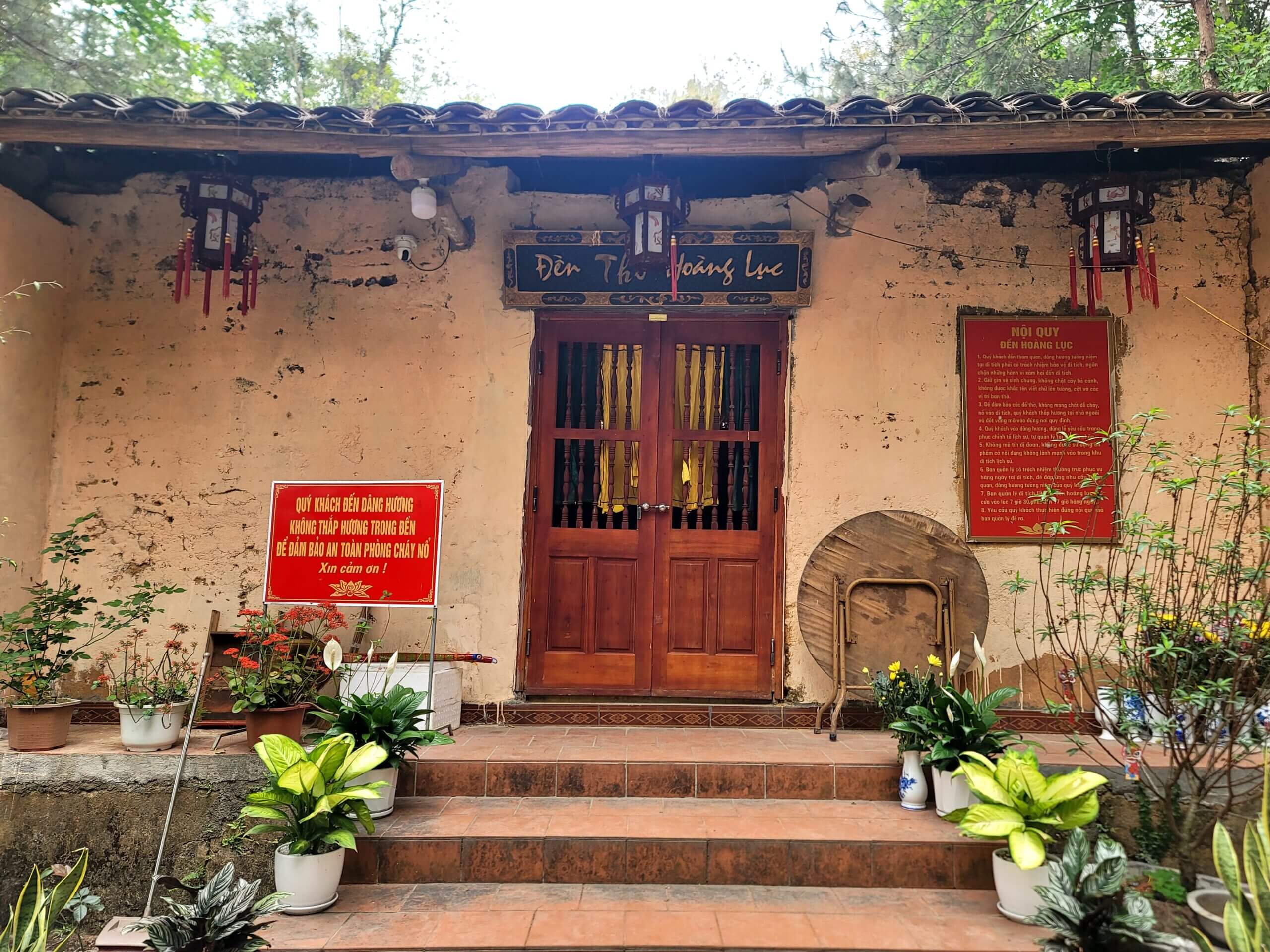 Đền Ông Hoàng Lục Trùng Khánh Cao Bằng