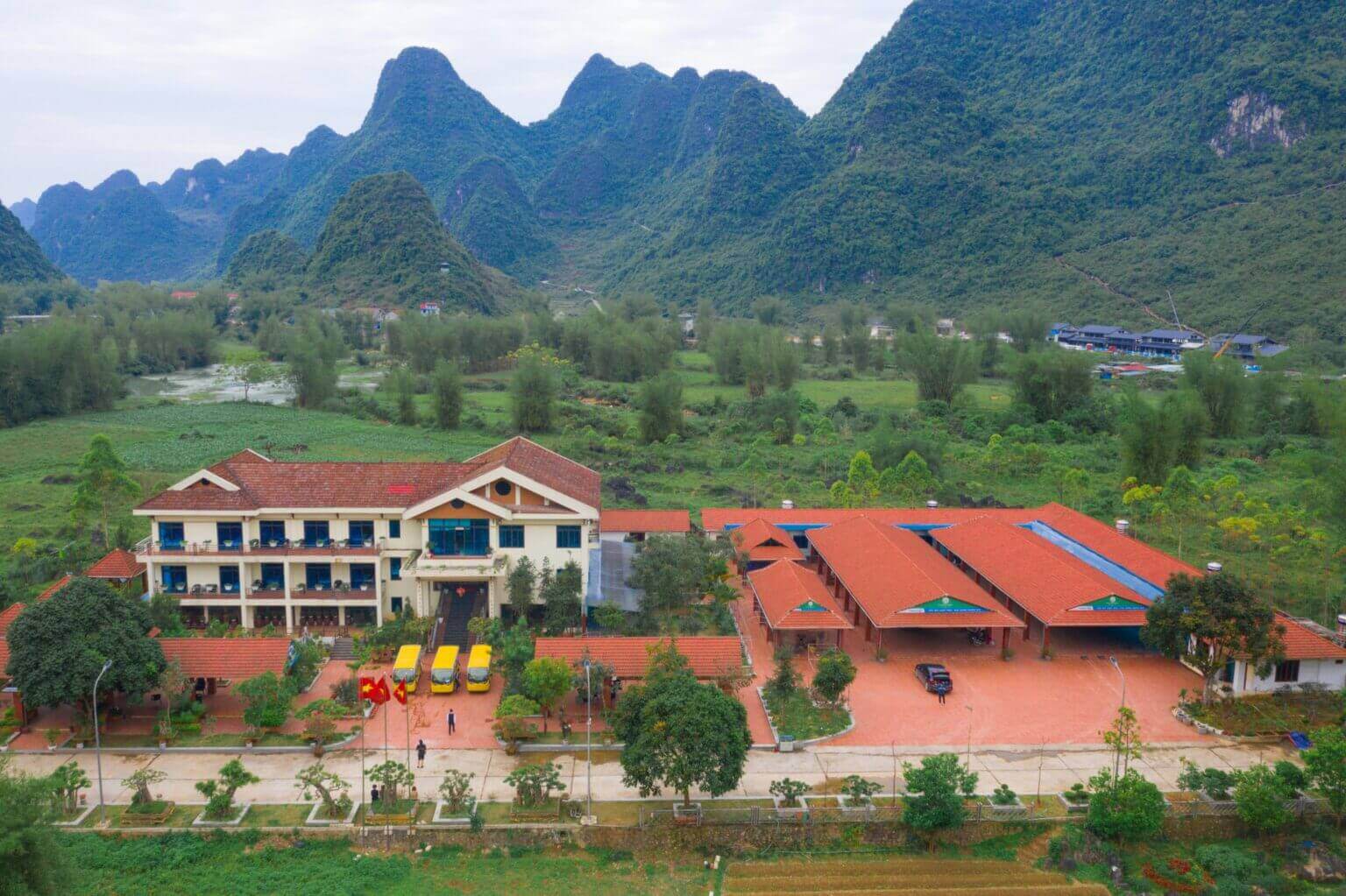 Khách Sạn Bản Giốc Quây Sơn