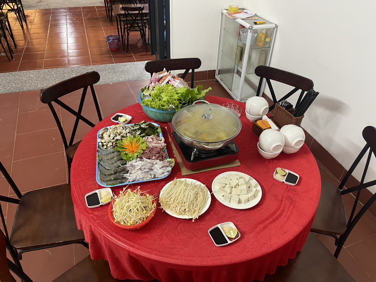 Nhà hàng hạnh huân
