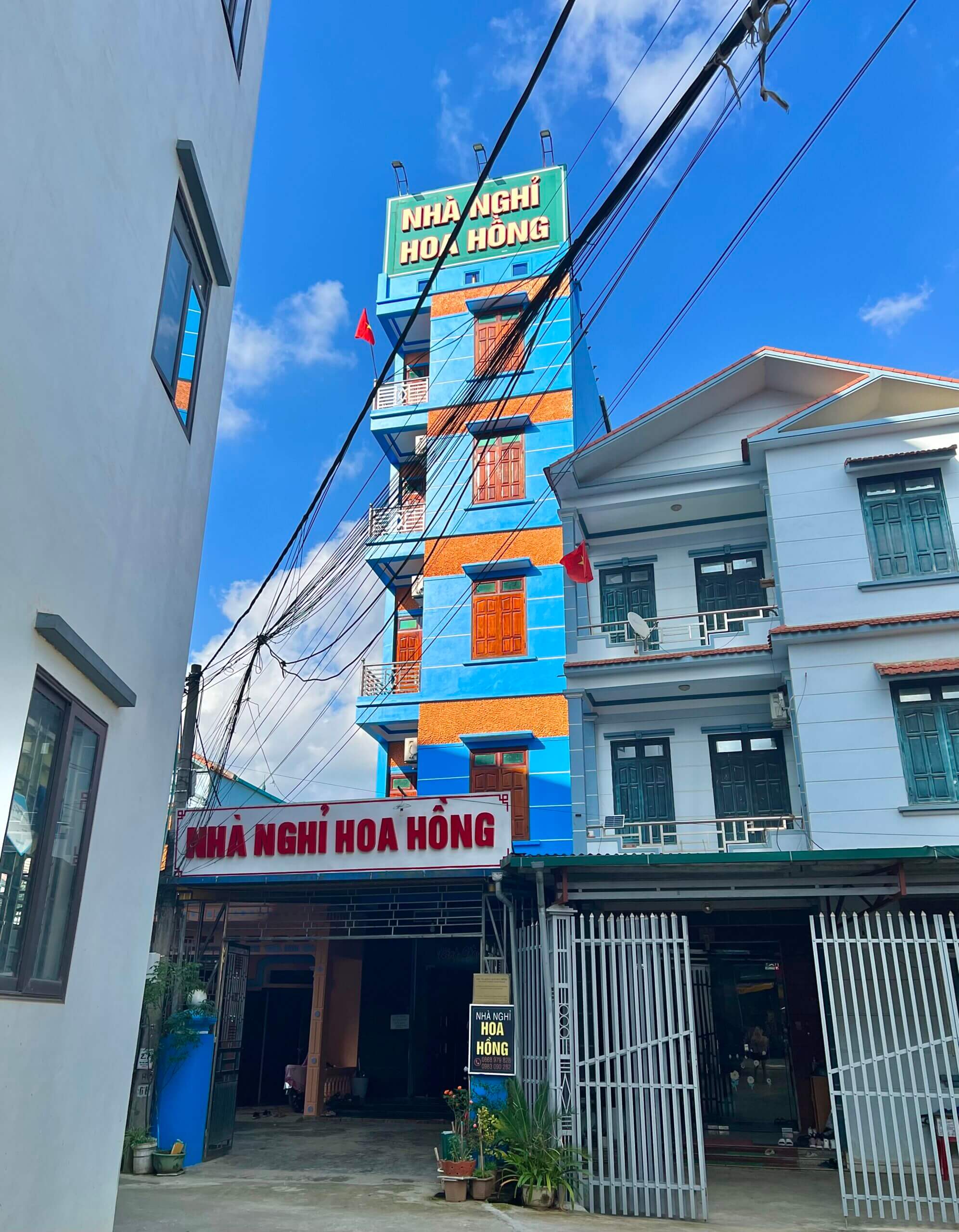 Nhà Nghỉ HOA HỒNG