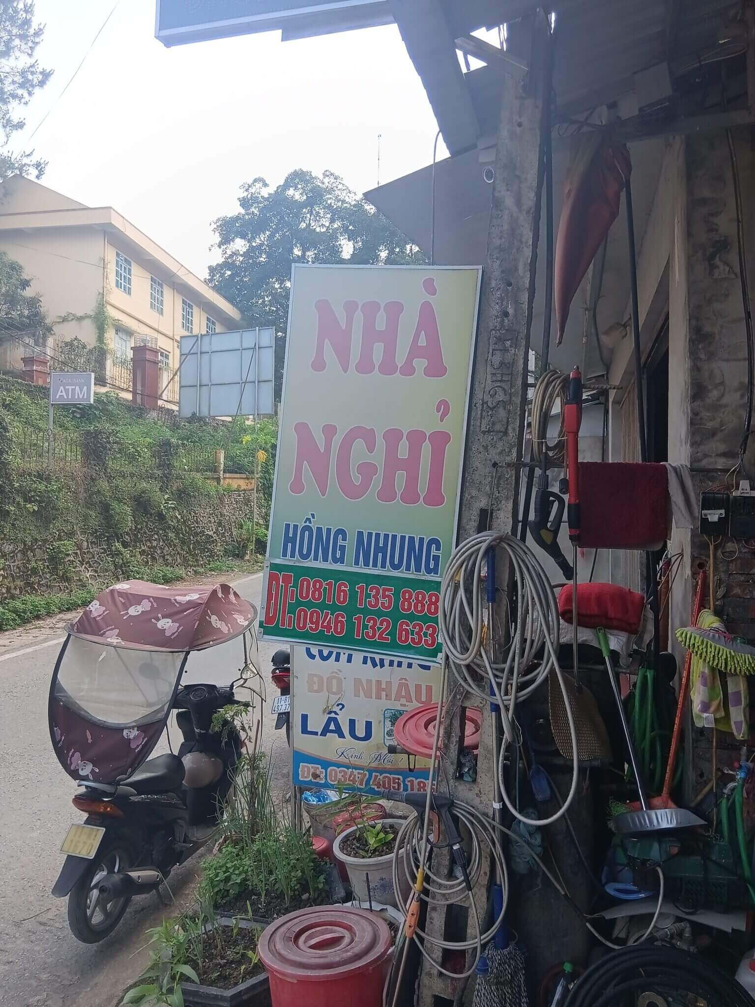 Nhà nghỉ Hồng Nhung