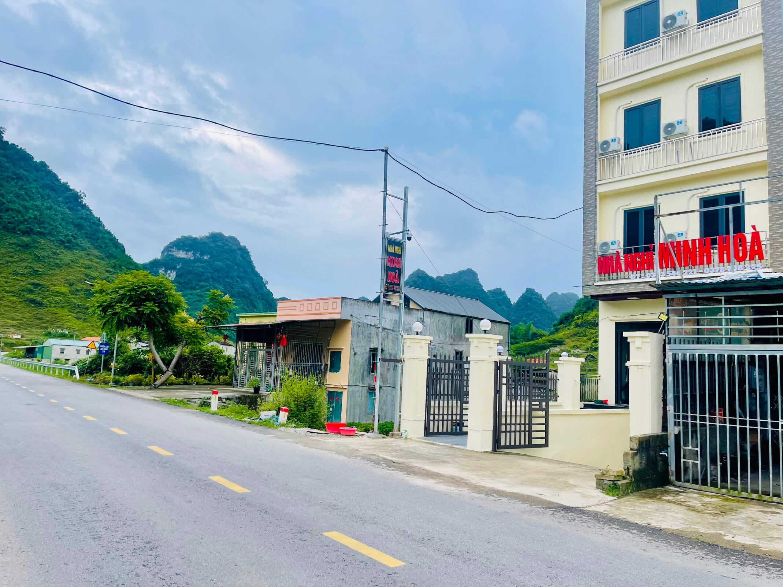 Nhà Nghỉ Minh Hoà