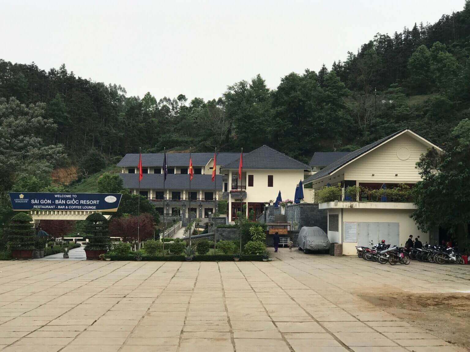Sài Gòn – Bản Giốc Resort