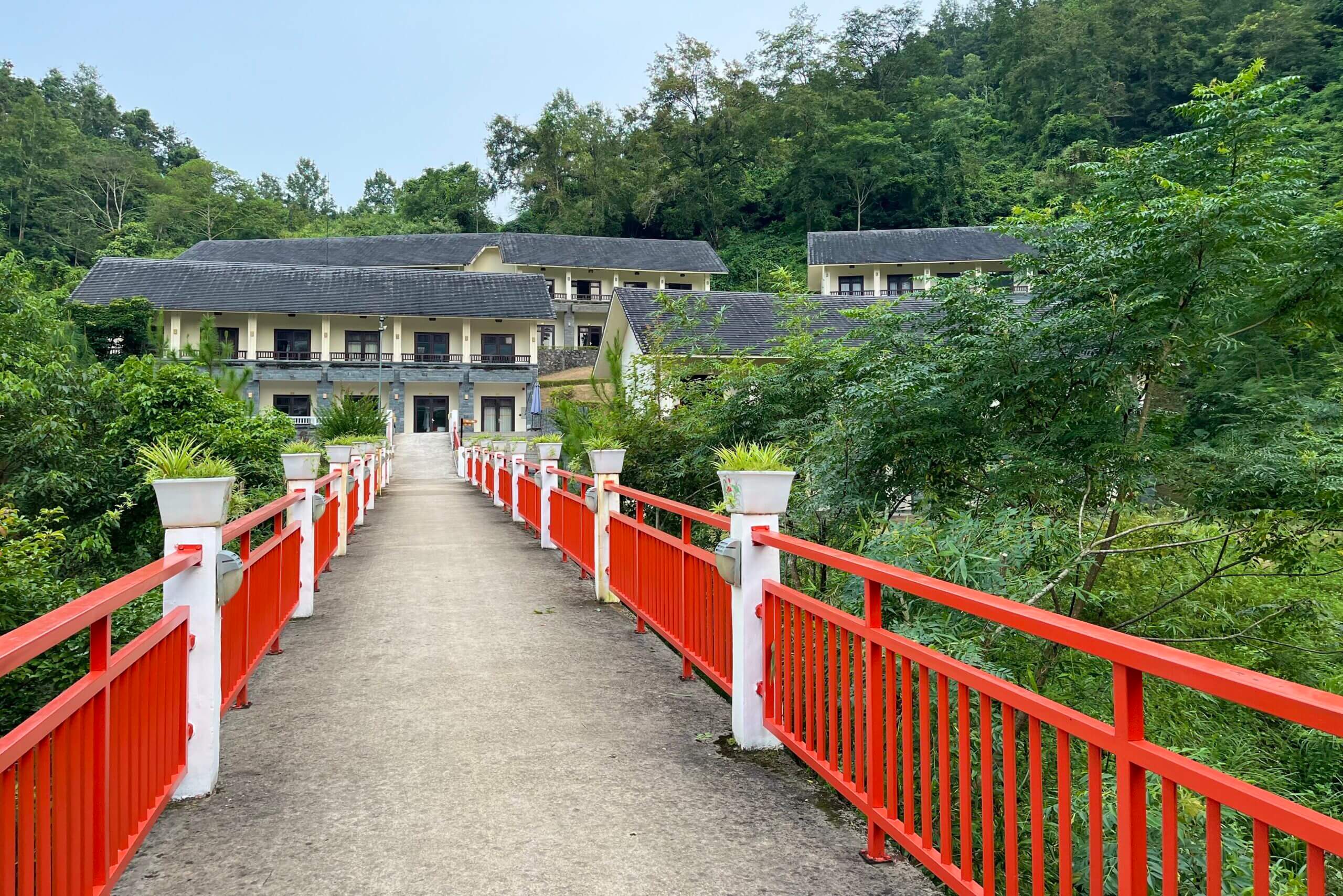 Sài Gòn – Bản Giốc Resort