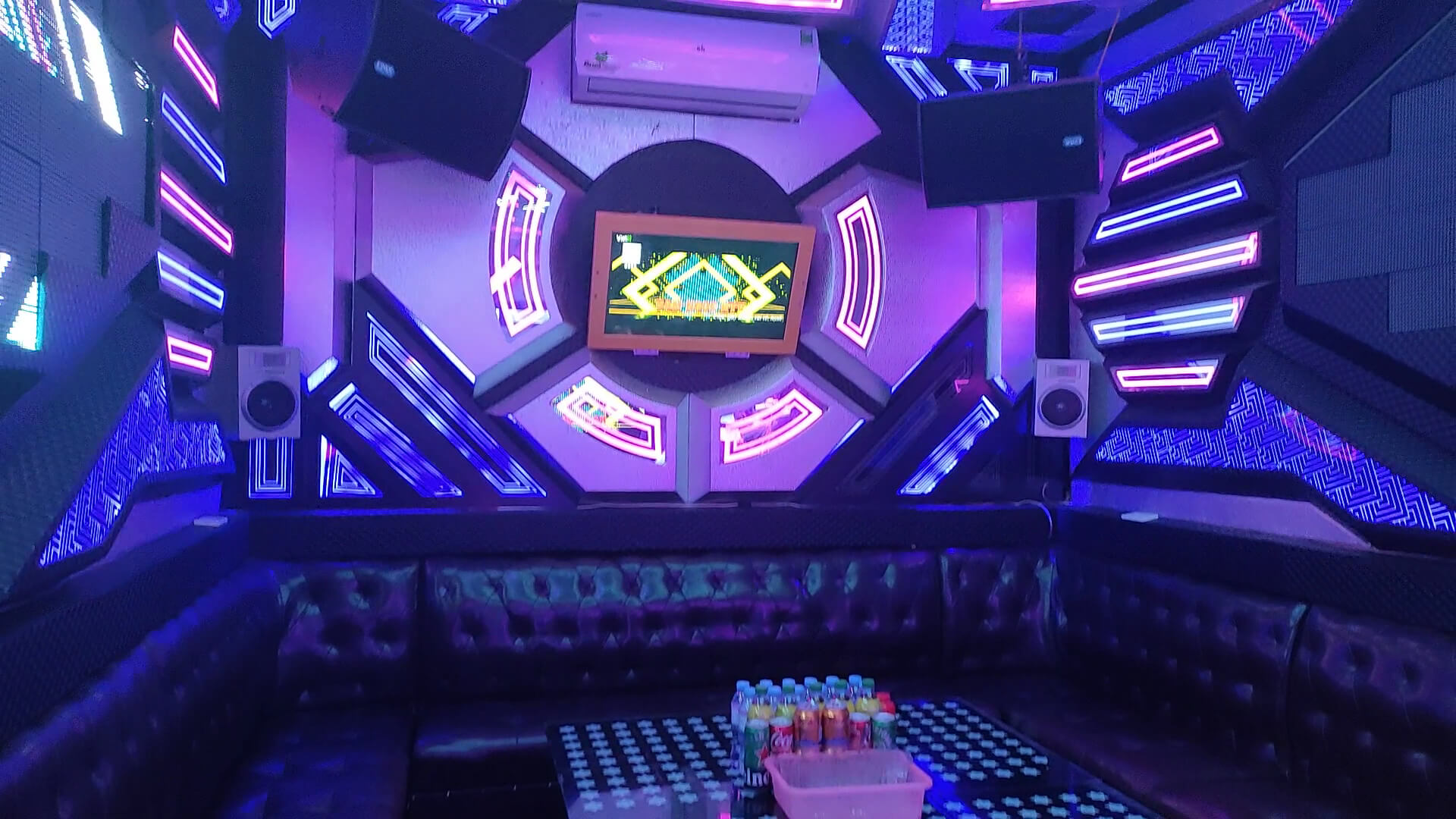 Karaoke ngọc lan