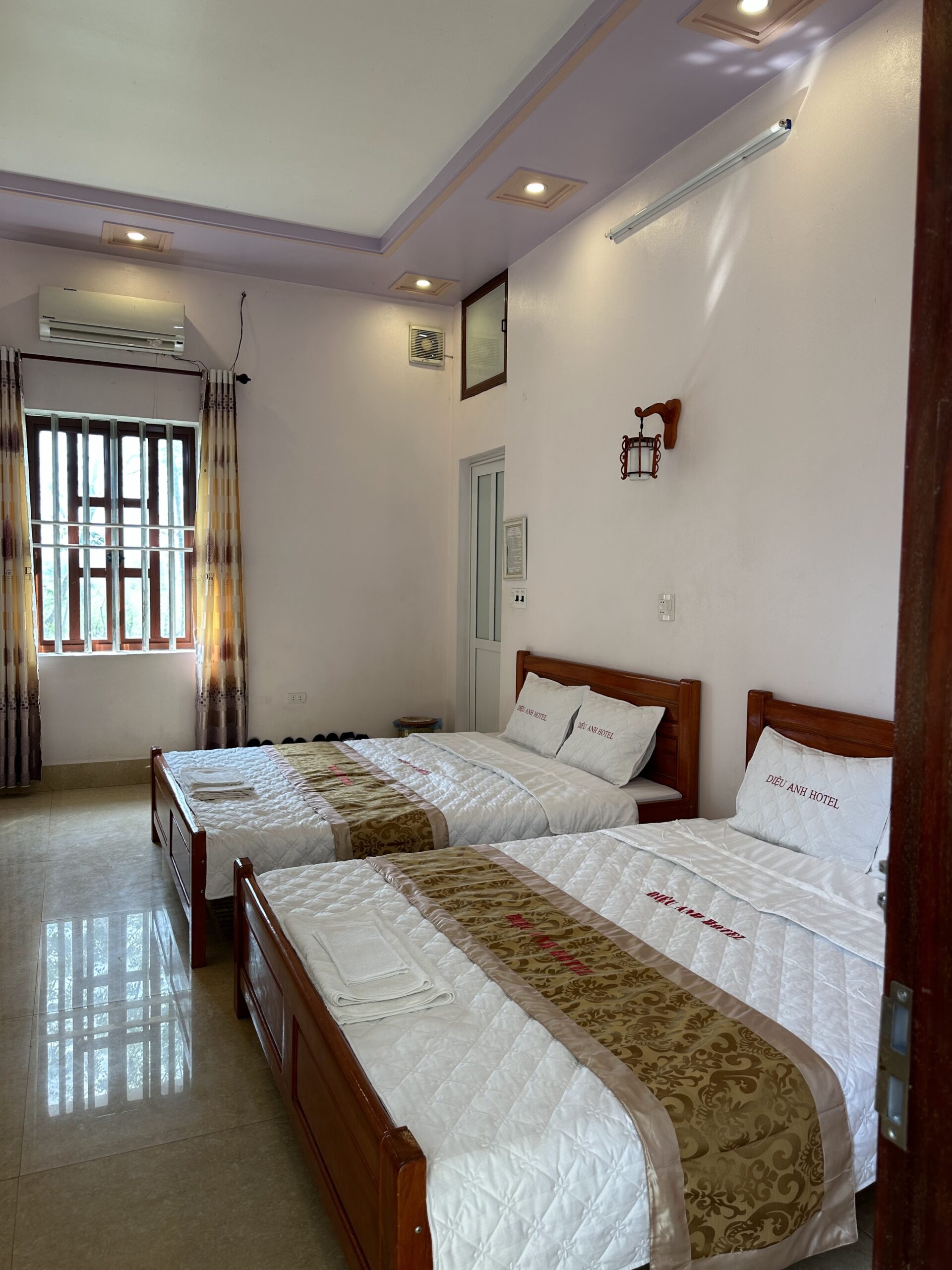 Khách Sạn Diệu Anh