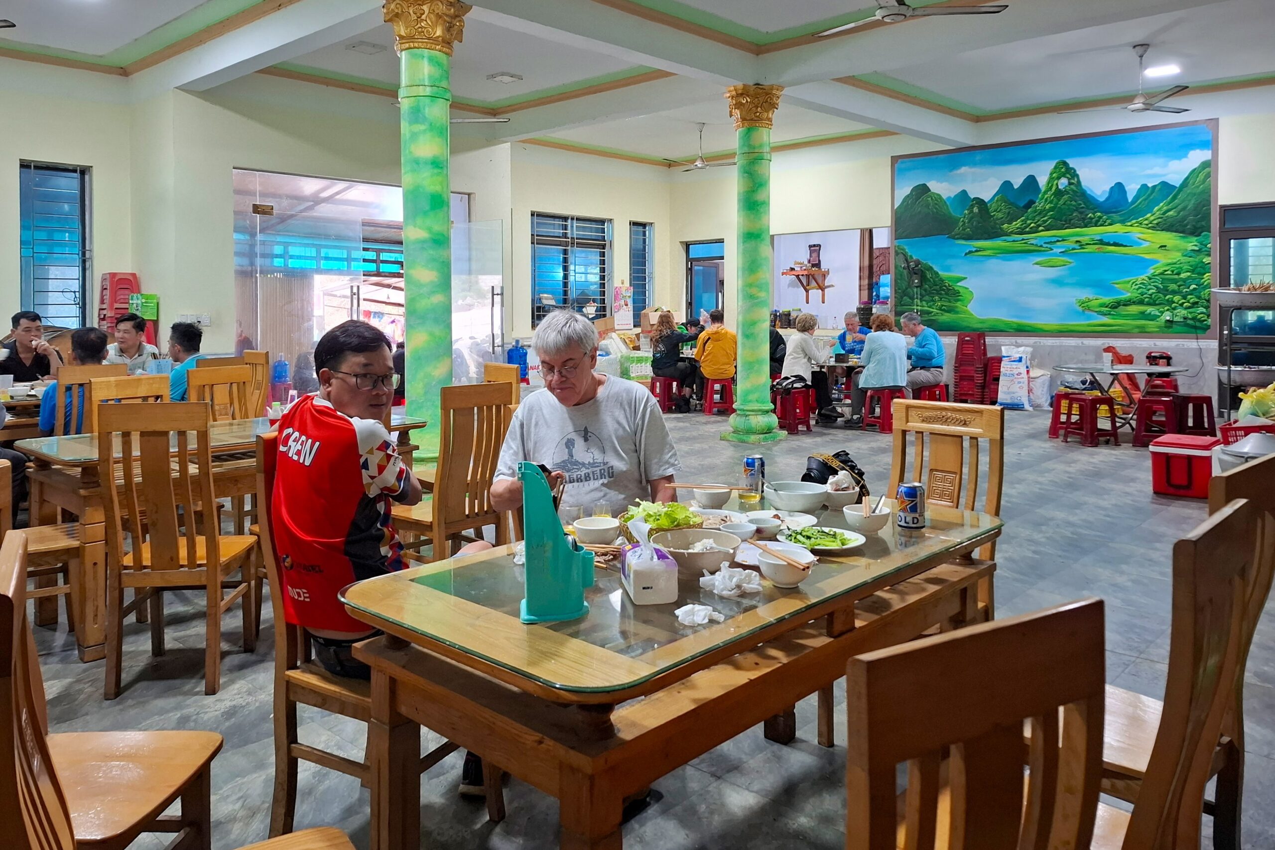 Nhà hàng Xuyên Thuấn