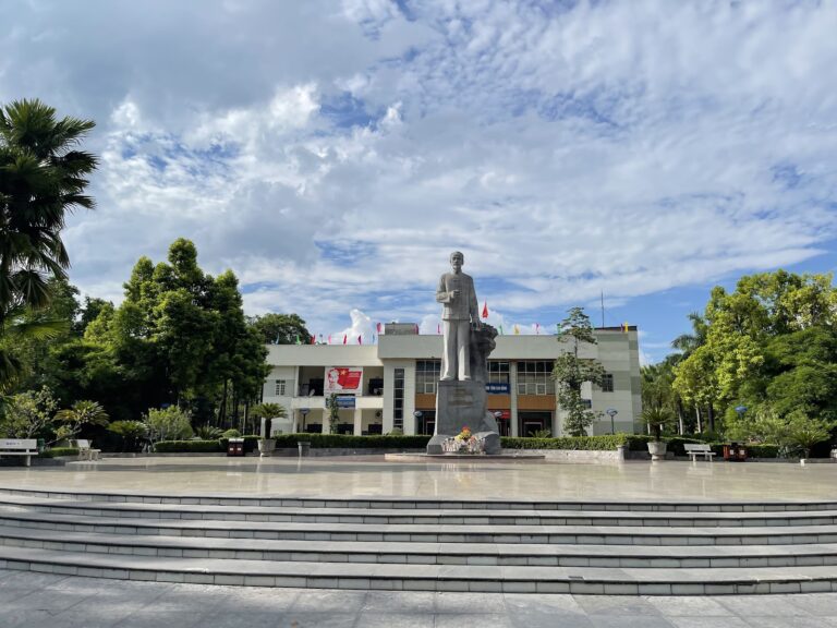 Ho Chi Minh Monument Square