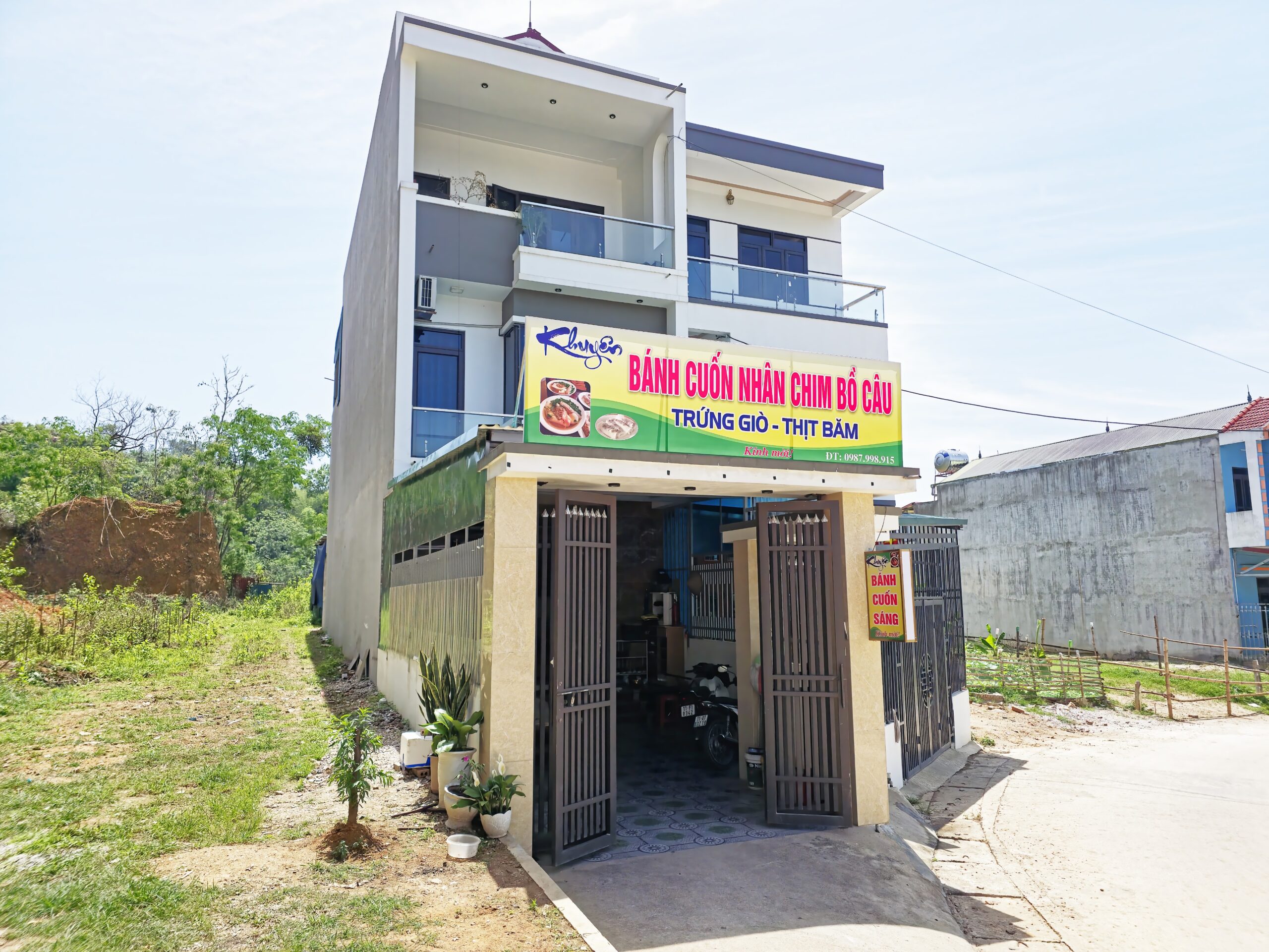 Bánh Cuốn Chim Câu Cô Khuyên