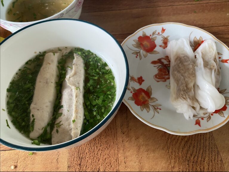 Bánh cuốn cô Lan - Phường Thục Phán
