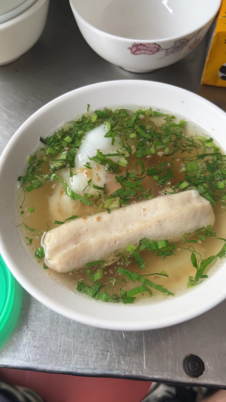 Bánh Cuốn Cô Lan Pháo Đài - ảnh 2