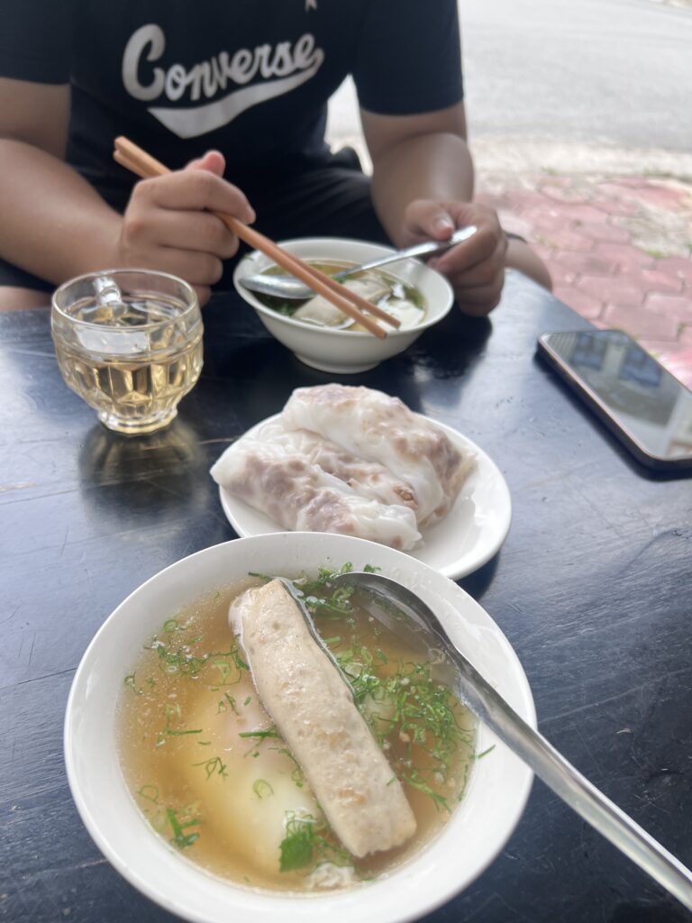 Bánh cuốn Nga Thắng - Phường Thục Phán