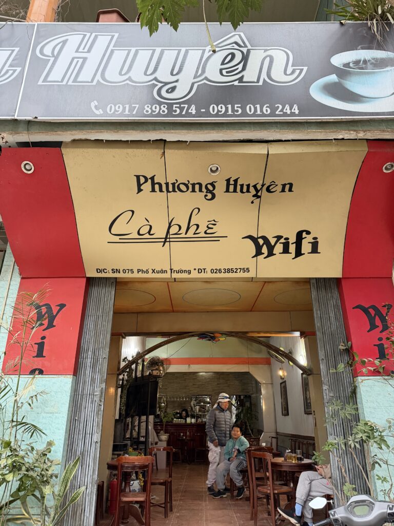 Cà Phê Phương Huyên - Phường Thục Phán