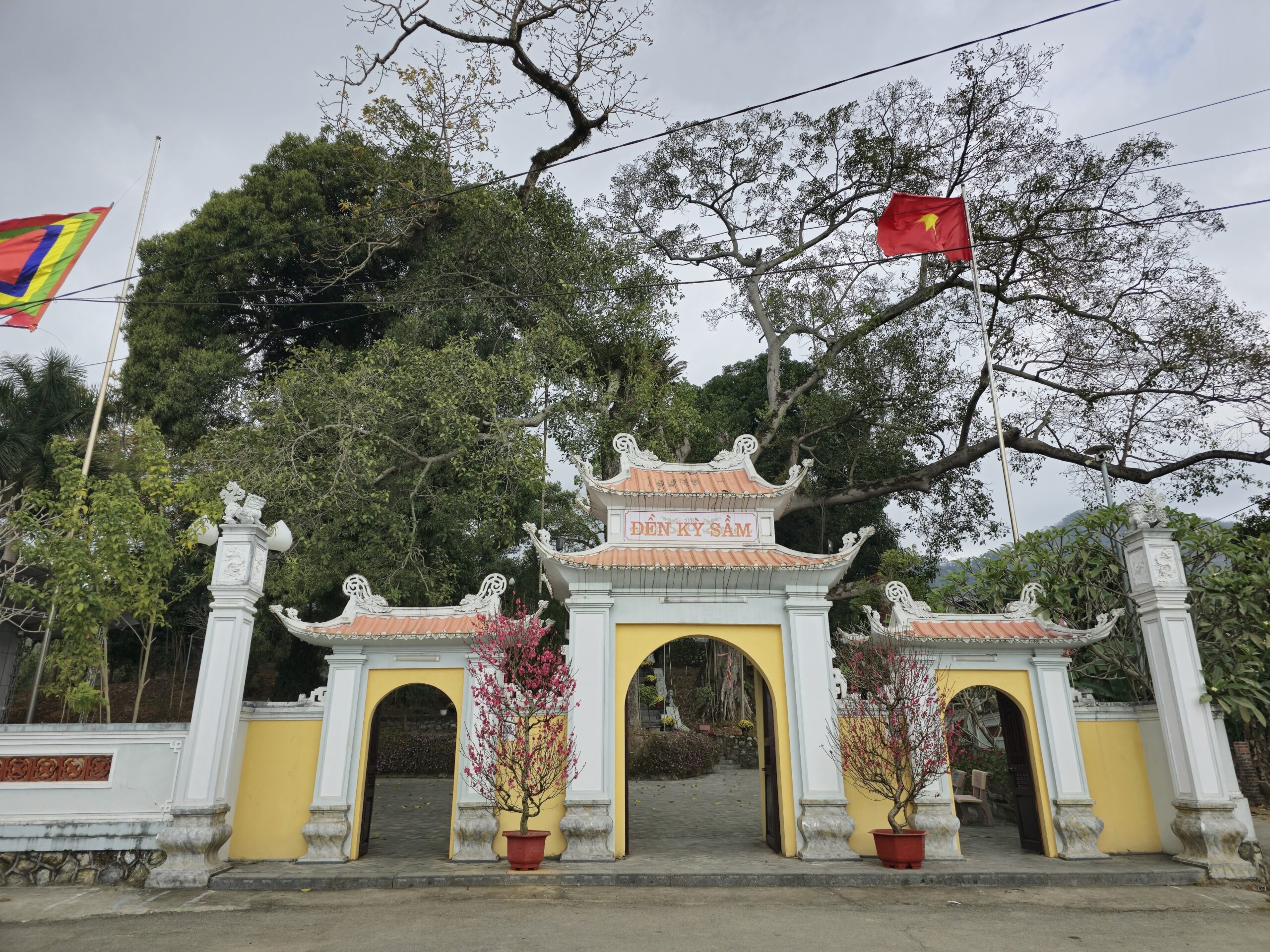 Đền Kỳ Sầm