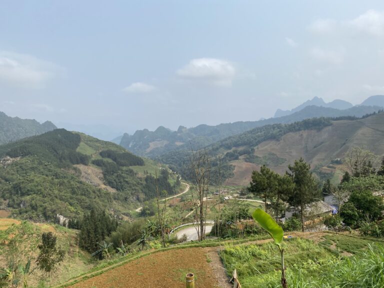 Đèo Nà Tềnh - Xã Cần Yên