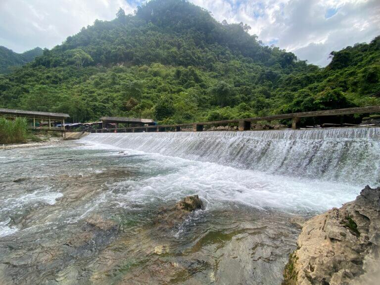 Du lịch sinh thái Lùng Tố