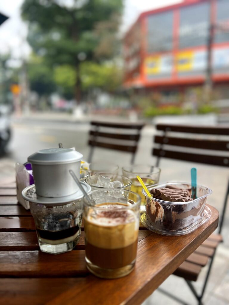 Fenice Caffe – Tiệm Cafe & Bánh Ngọt - ảnh 2