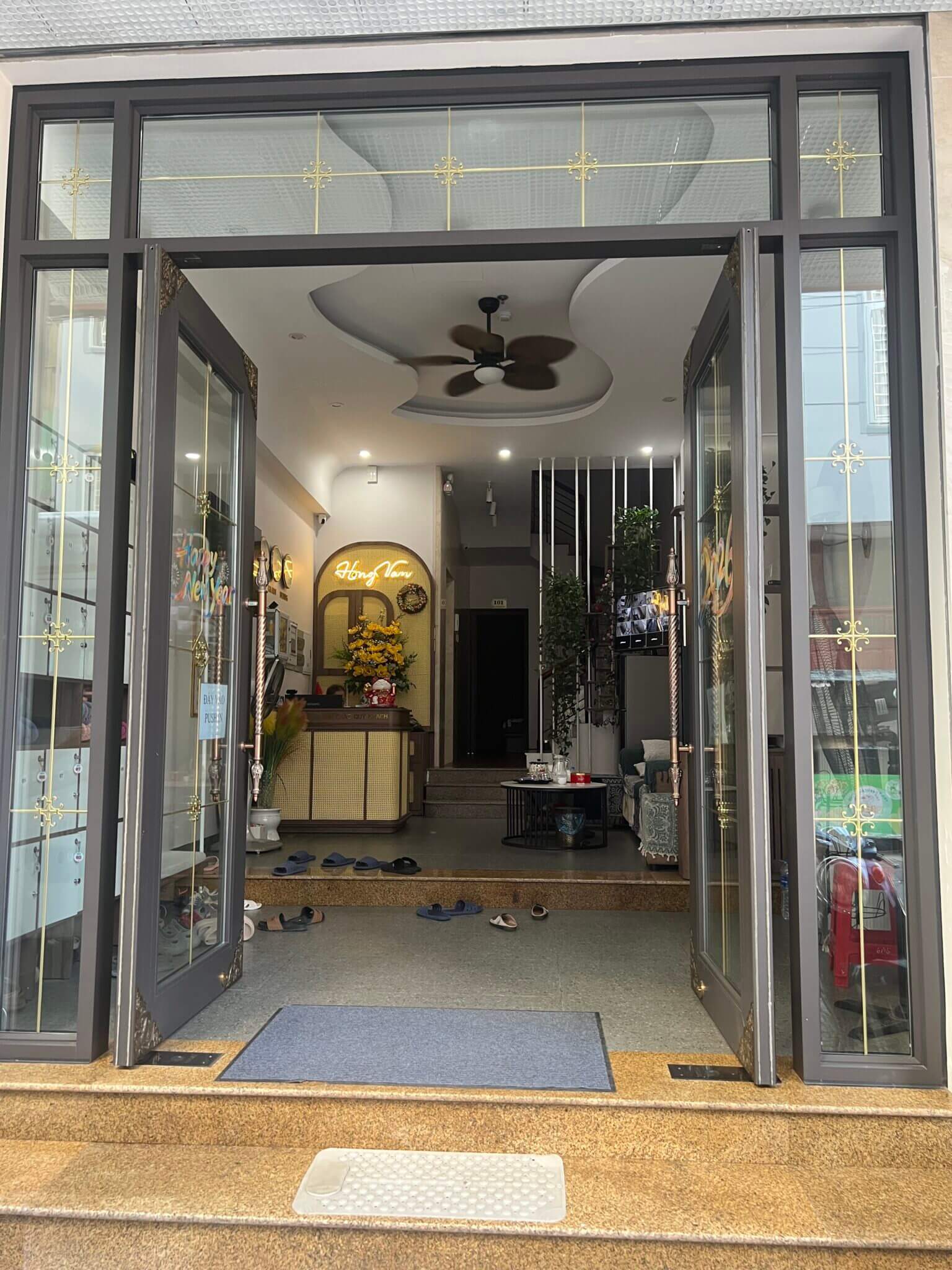 Hồng Vân Homestay