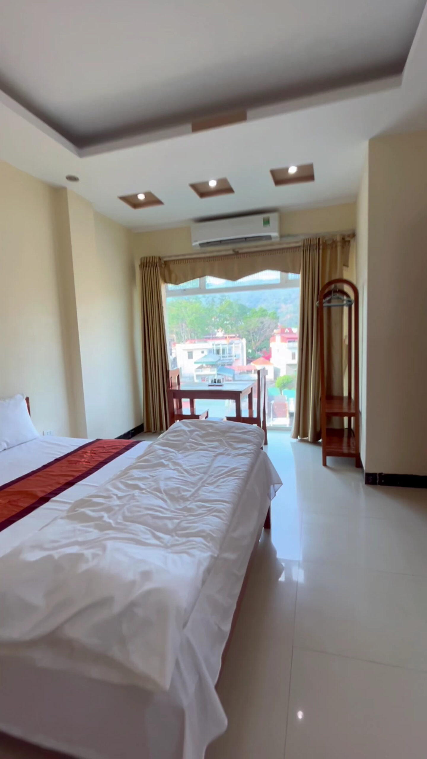 Khách Sạn Đức Tài