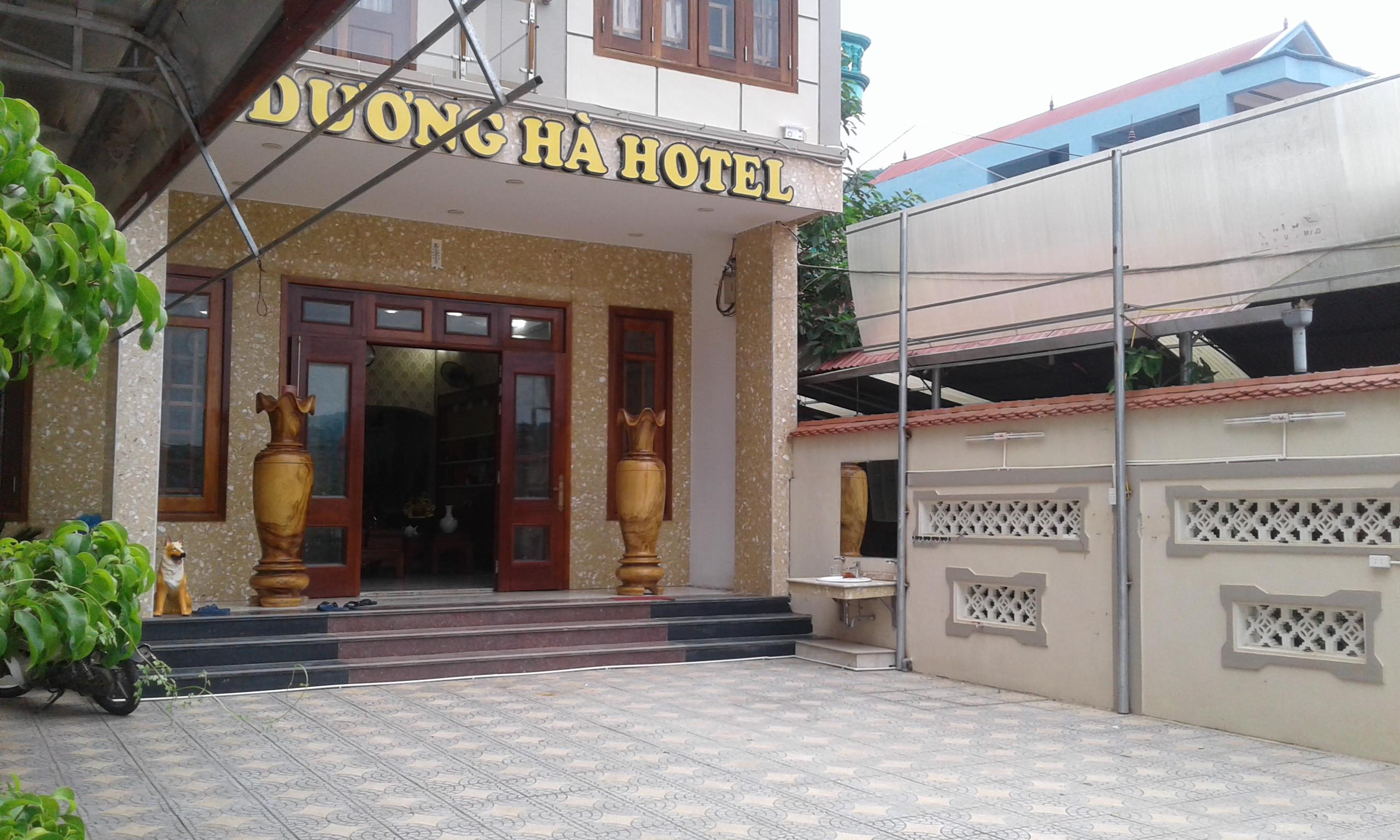 Khách sạn Dương Hà