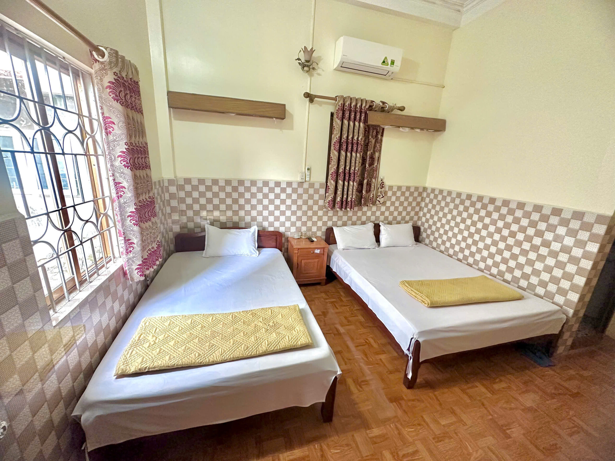 Khách sạn Hằng Nga