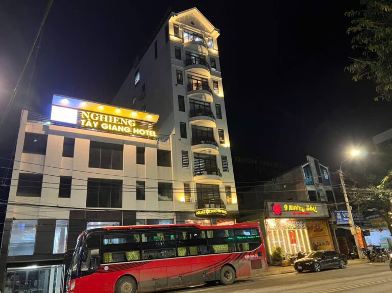 Khách sạn Tây Giang - Phường Nùng Trí Cao