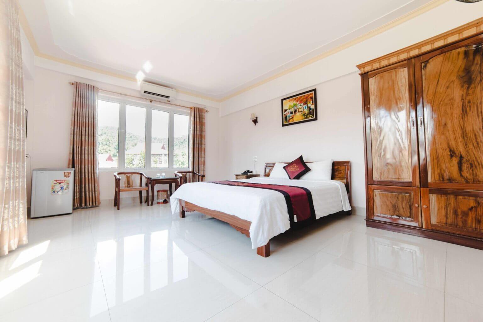 Khách Sạn Thành Loan 2