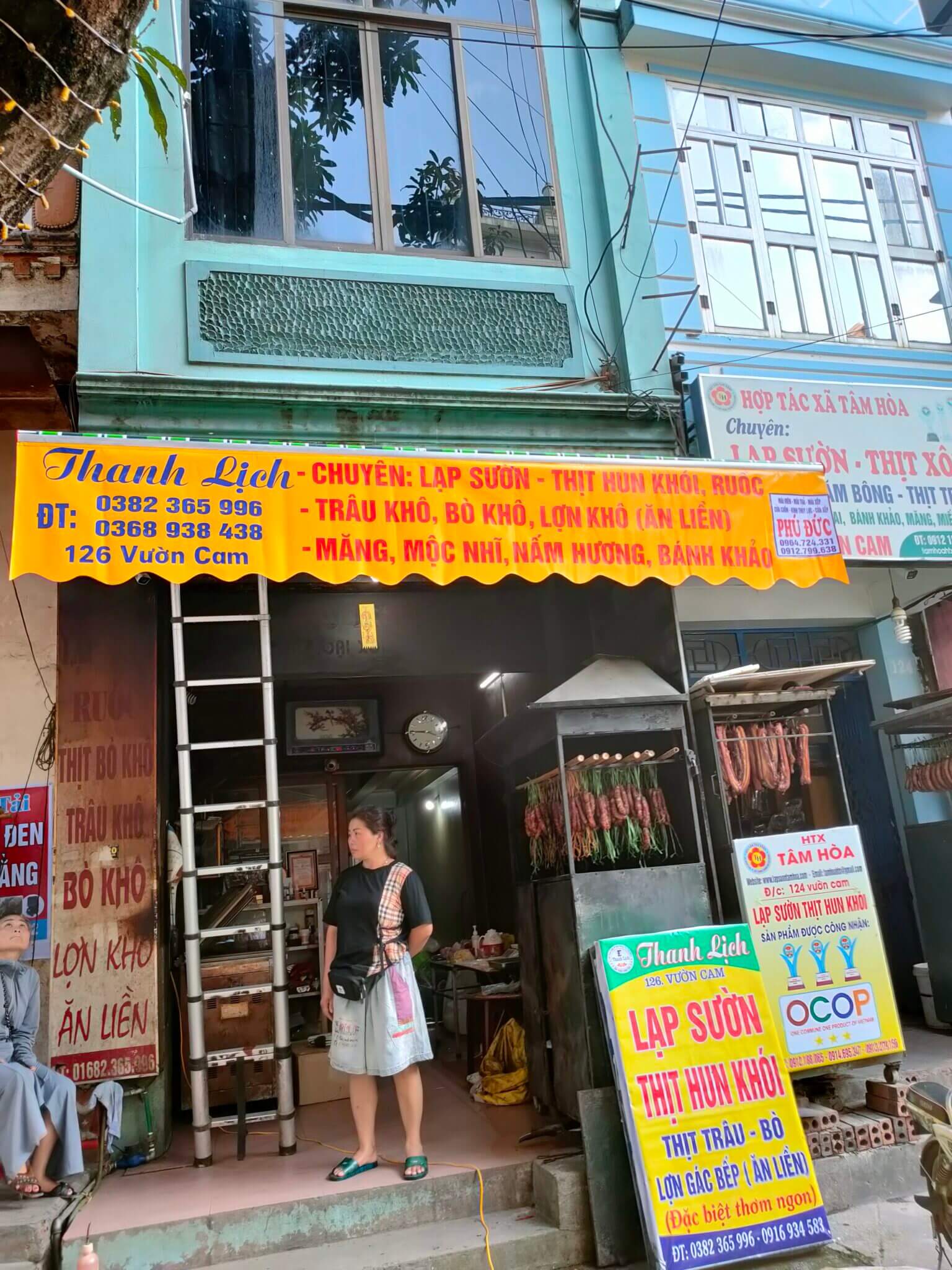 Lạp sườn Thanh Lịch