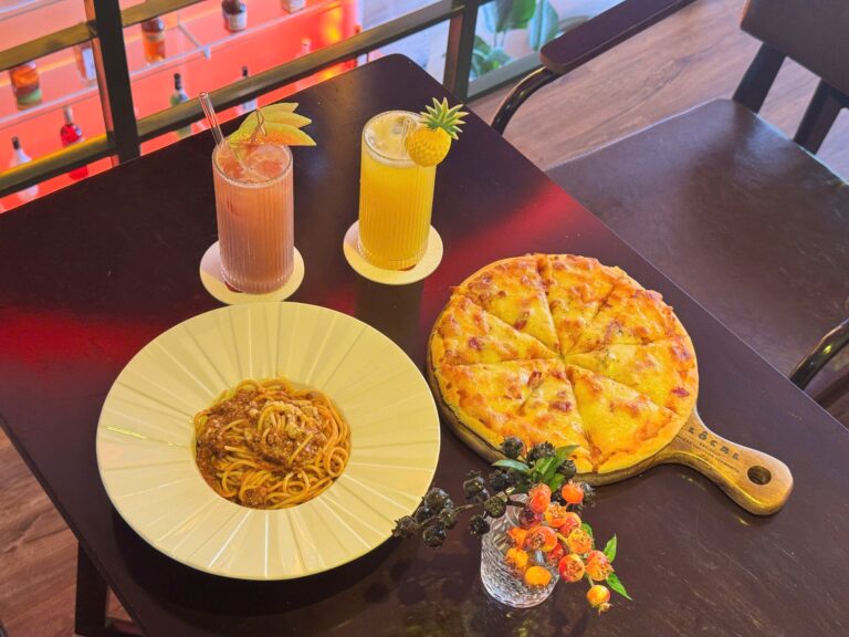 Lôcal coffee & cocktail Cao Bang - ảnh 2