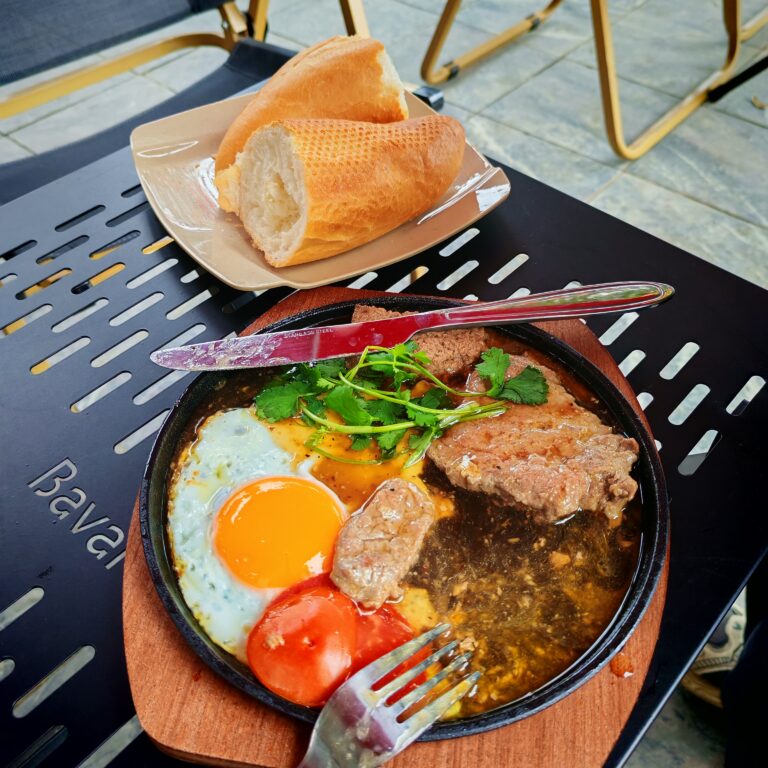 Mơ Cafe - ảnh 2