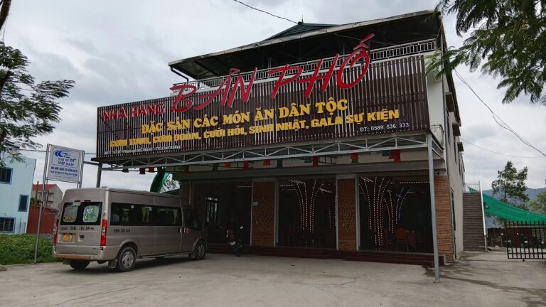 Nhà Hàng Bản Phố Cao Bằng - Phường Thục Phán
