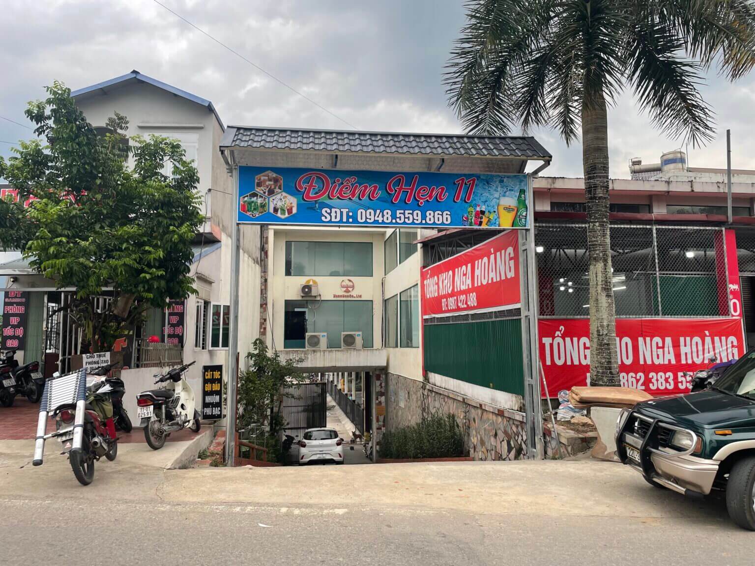 Nhà Hàng Điểm Hẹn 11