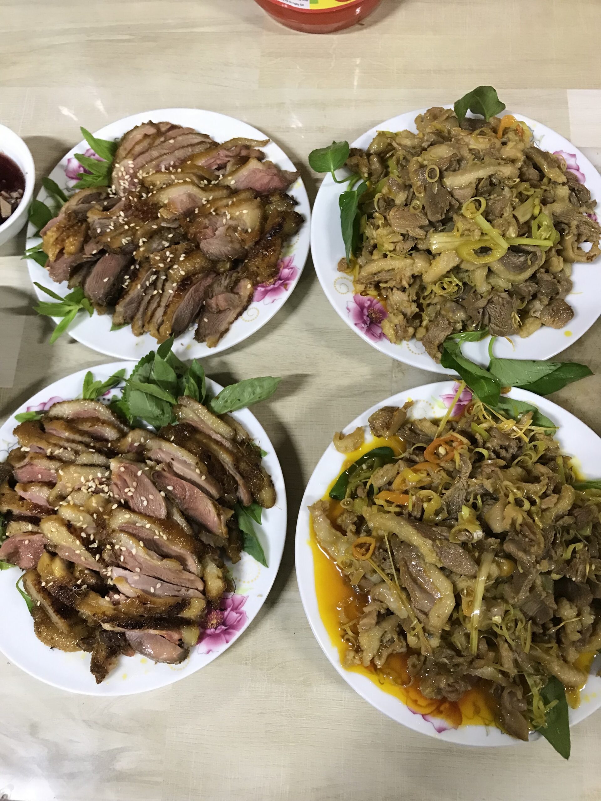 NHÀ HÀNG DUY TÙNG