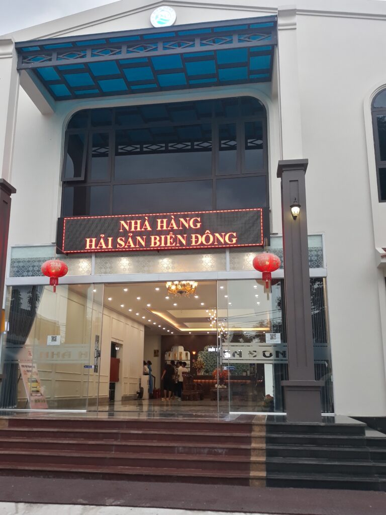 Nhà Hàng Hải Sản Biển Đông - Phường Thục Phán