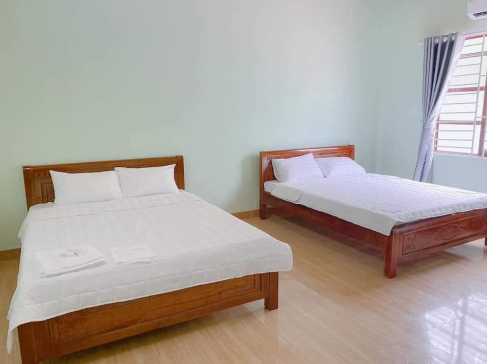 Nhà Nghỉ Định Oanh