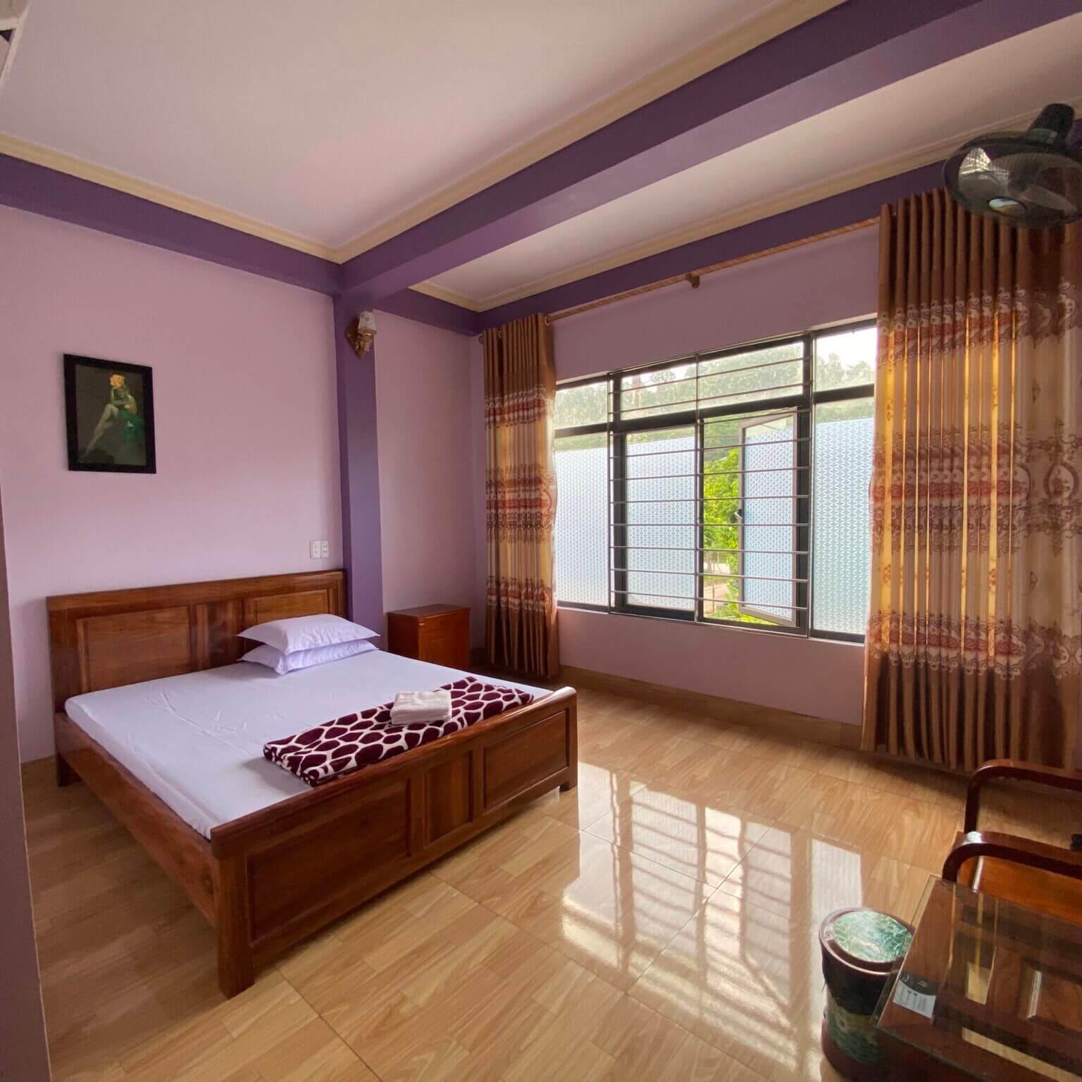 Nhà nghỉ Duyệt Trung