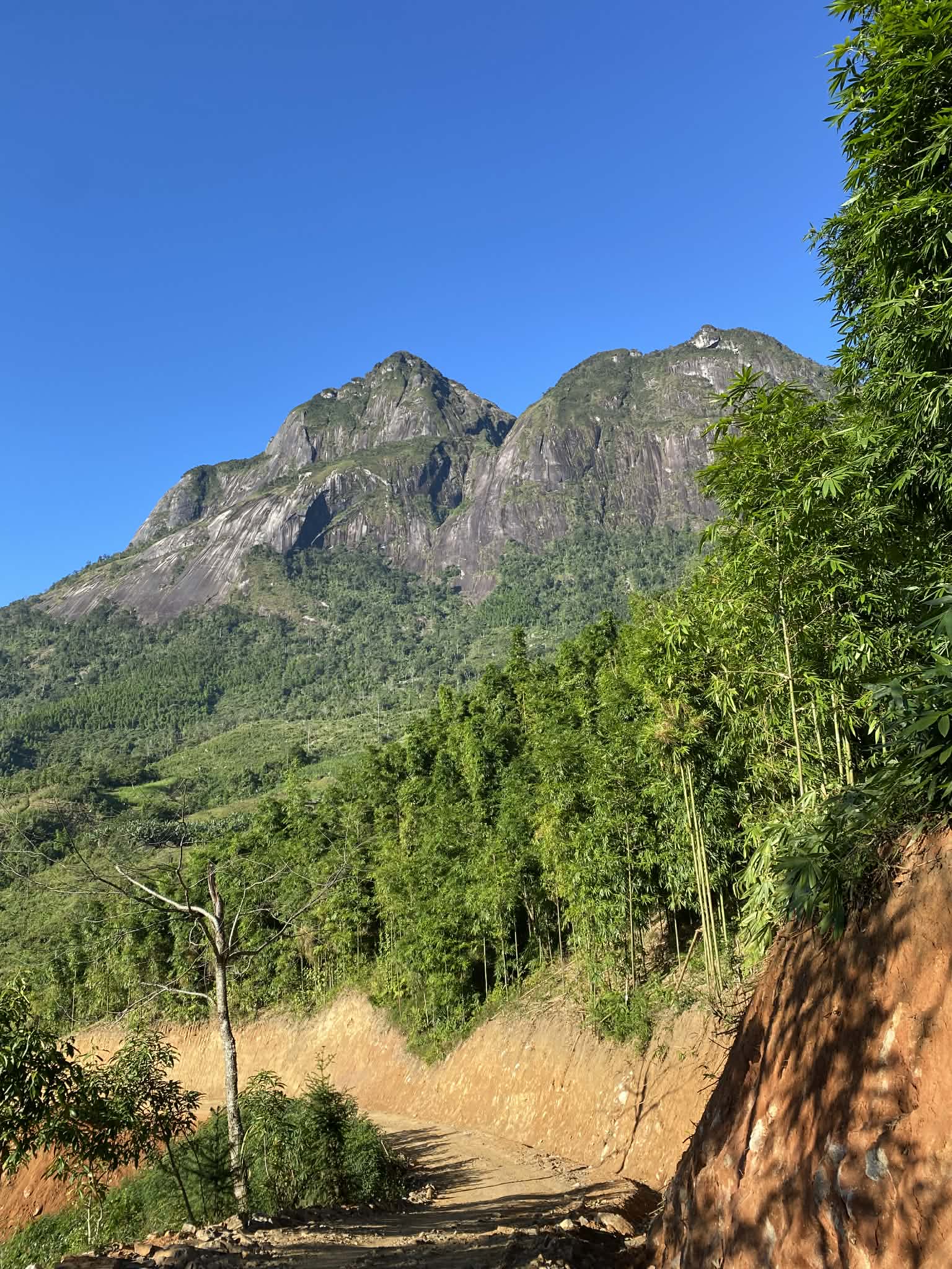 Núi Phia Dạ
