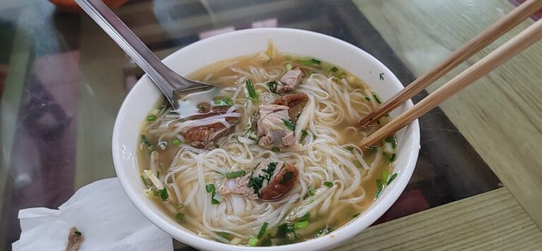 Phở vịt quay Đông Khê - Phường Thục Phán