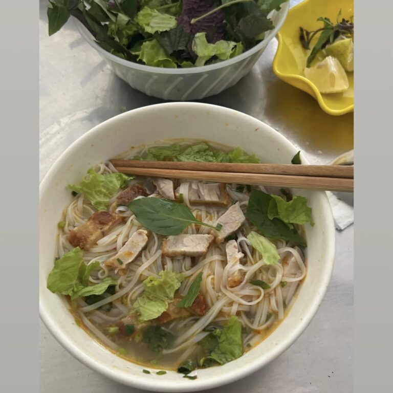 Quán Bún Phở 111 Vườn Cam - Phường Thục Phán