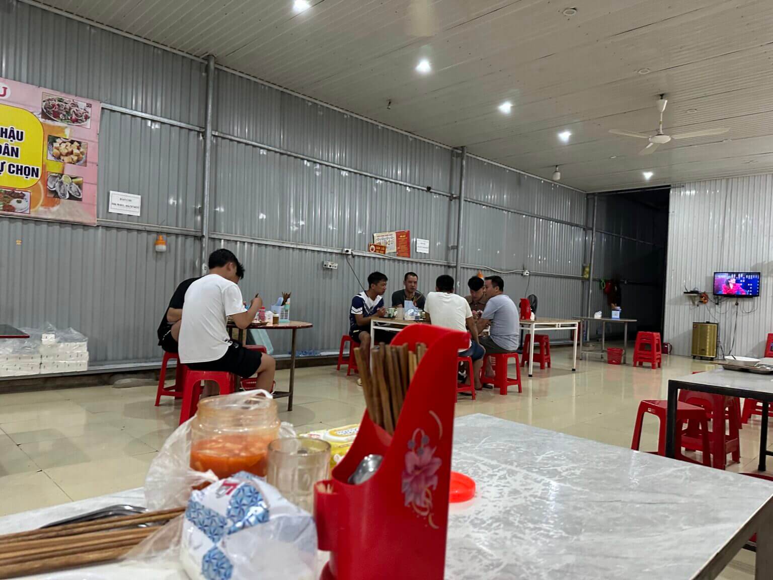 Quán cơm Bảo Chi
