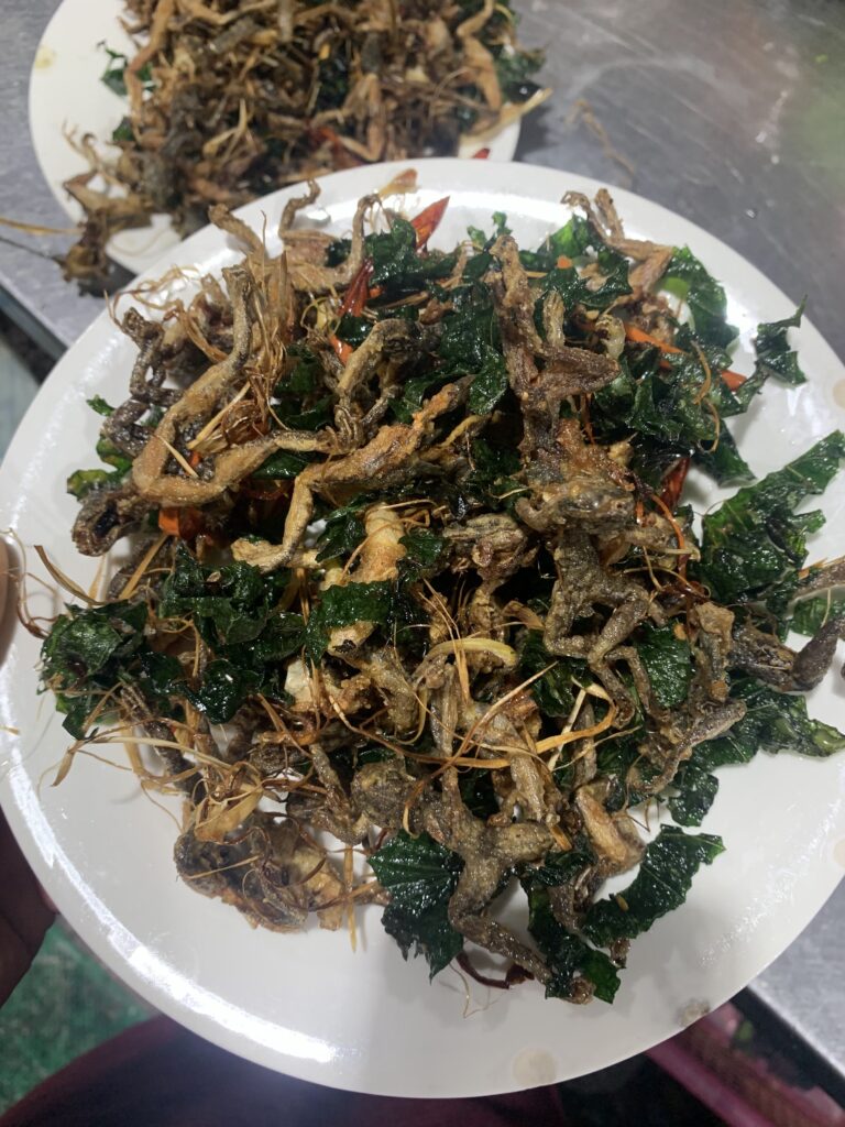 Quán Quốc-lẩu cháo chim câu tươi - Phường Thục Phán