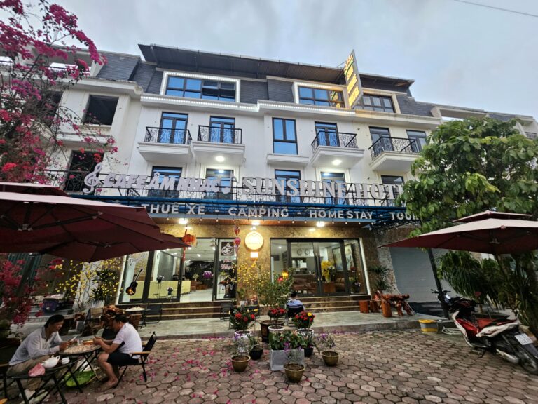 Sunshine Hotel - Phường Thục Phán
