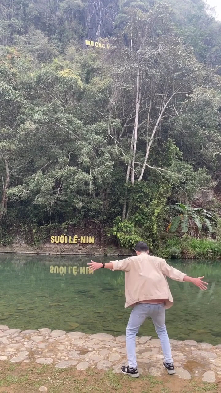 Suối Lê Nin