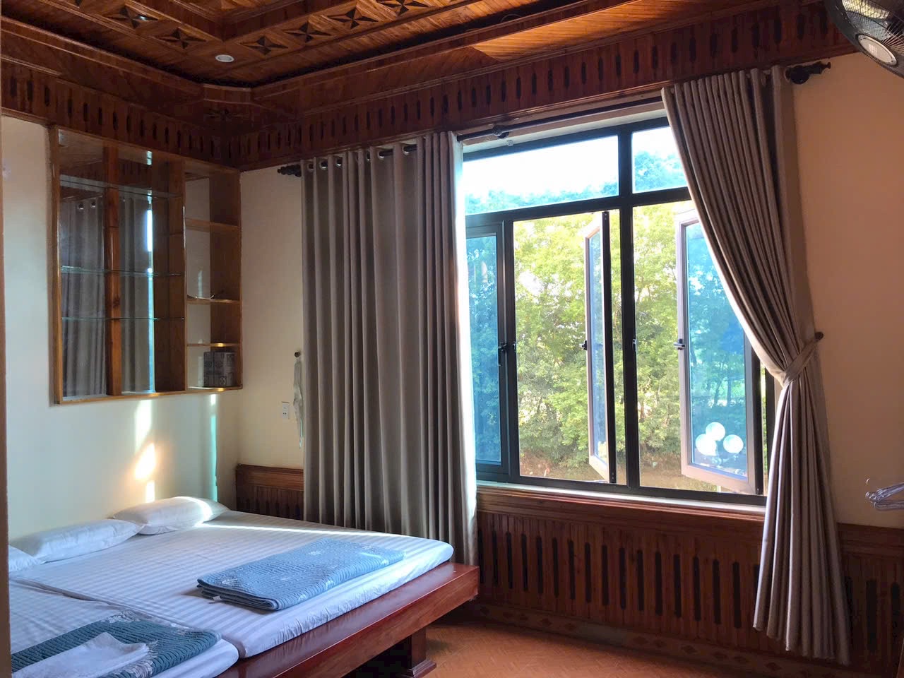 Tự Anh Hotel